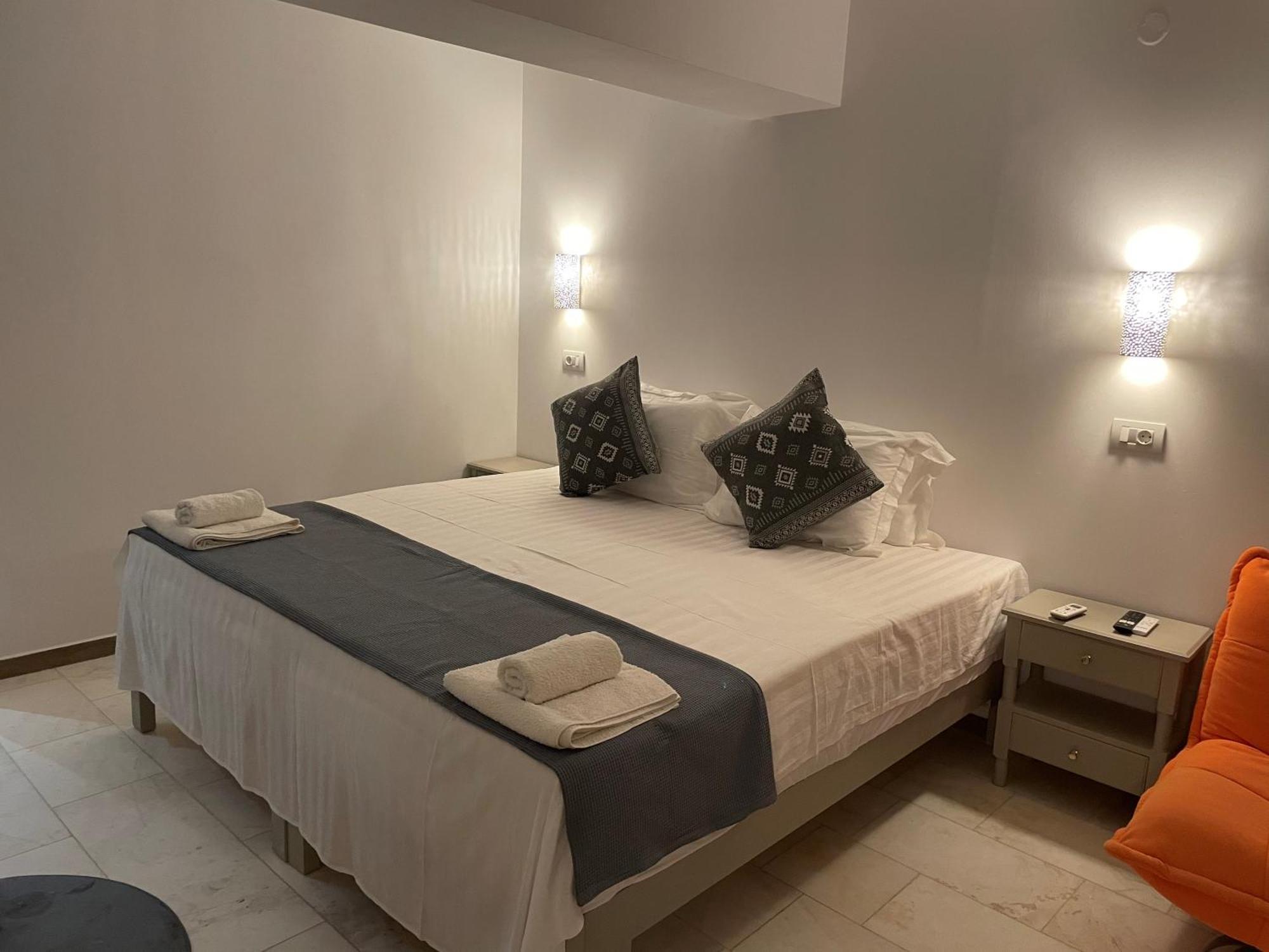 Hotel Kourkoumelata Аргостолион Экстерьер фото