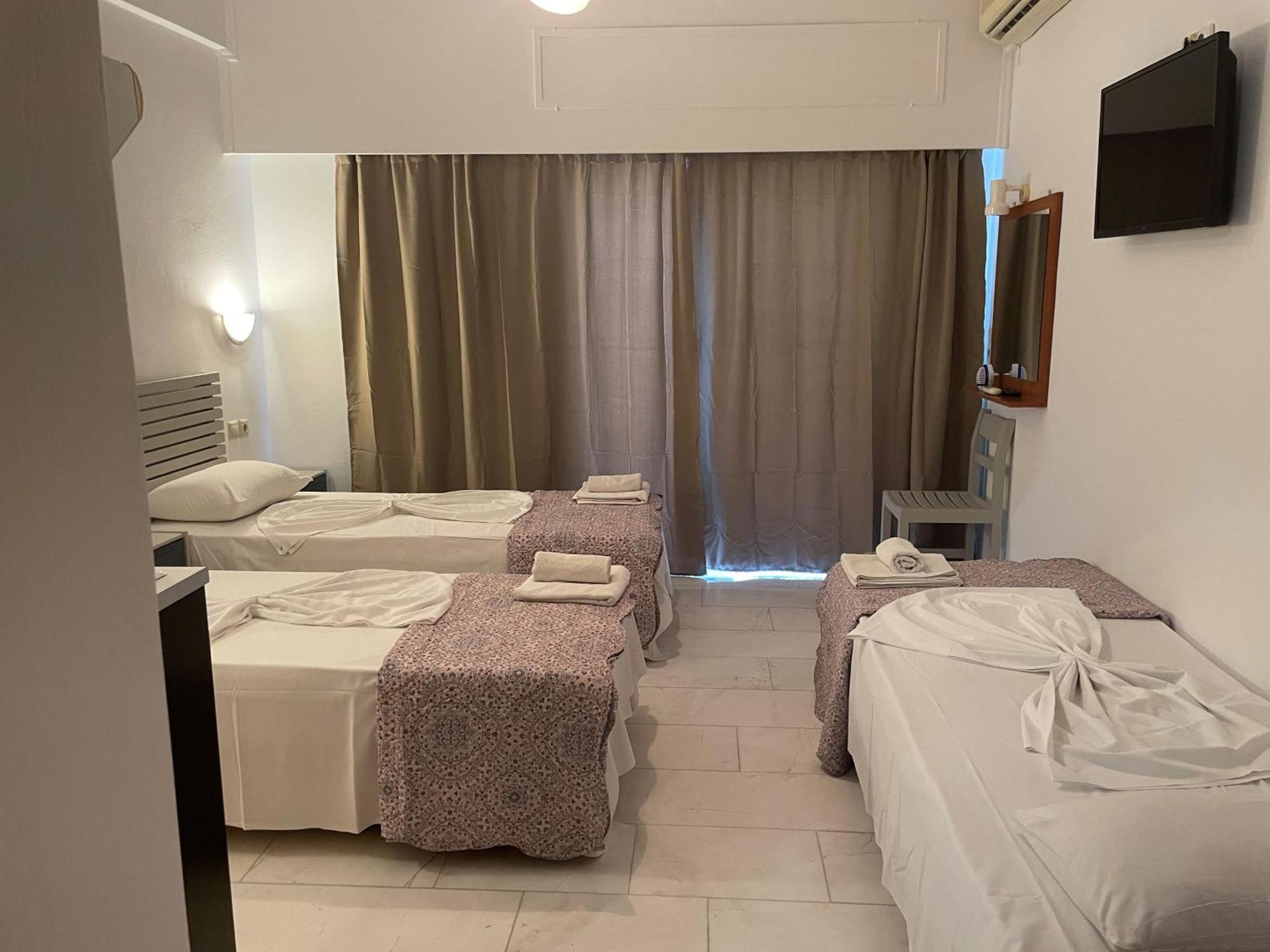 Hotel Kourkoumelata Аргостолион Экстерьер фото