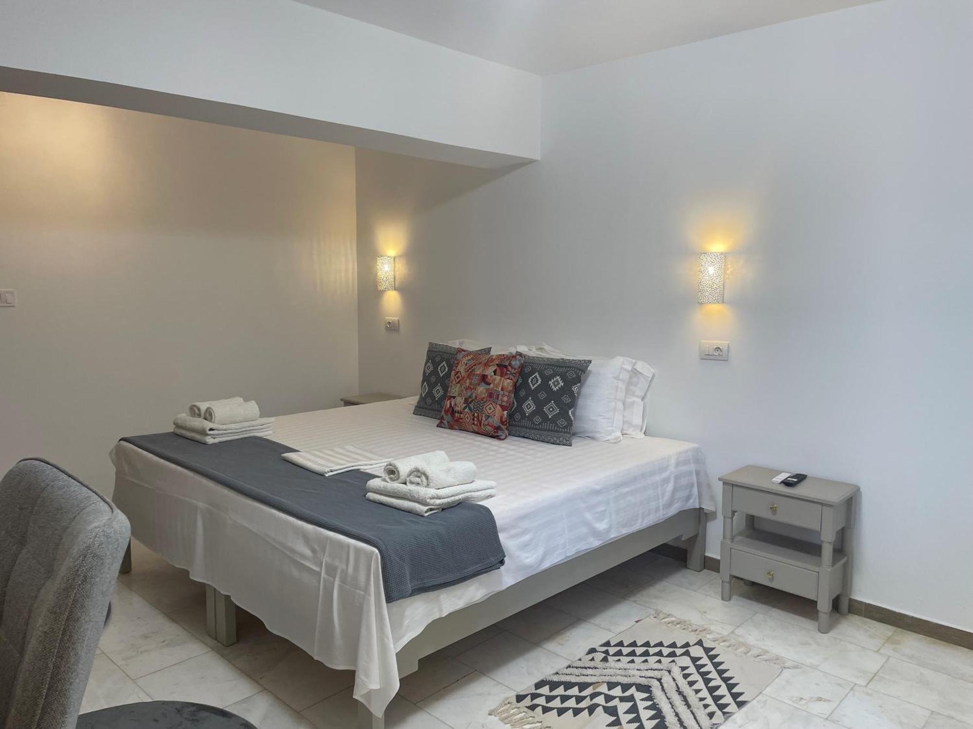 Hotel Kourkoumelata Аргостолион Экстерьер фото